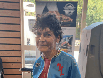 L’Aindinoise : À 66 ans, la célèbre championne Jeannie Longo grimpe une nouvelle fois le géant du Bugey !
