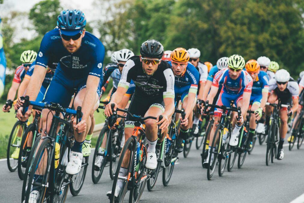 Blue Radio – Pays de l’Ain, partenaire officiel du TVO 2025. Du 10 au 14 juillet, vivez le Tour du Valromey en direct sur votre radio de l’Ain 100 % digitale