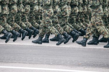 Une armée française en alerte : le chef d’état-major appelle la France à se tenir « prête à un choc dans trois-quatre ans » face à la Russie