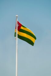 Togo : l&rsquo;arrestation de deux journalistes français illustre la dégradation des relations diplomatiques avec Paris