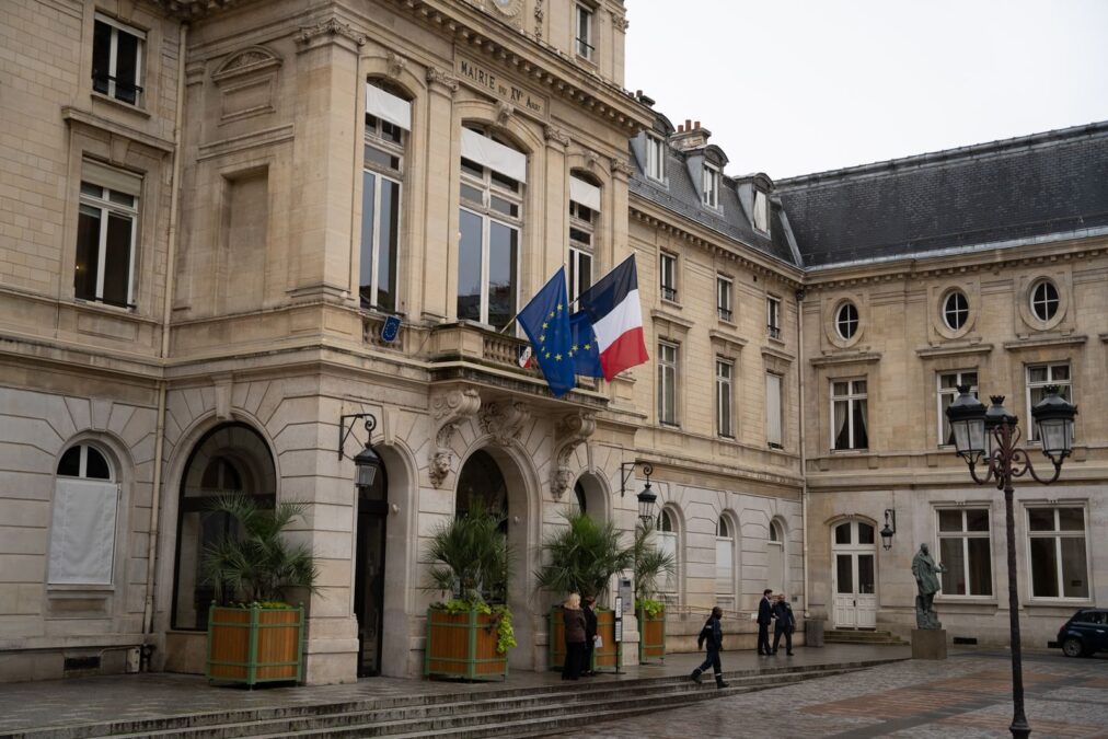 Violences du 17 octobre : la Déclaration des Maires de France exige l&rsquo;ordre et des actes